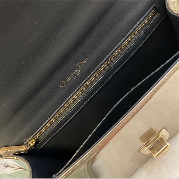 Diorama metallic gold authentic - Picture 7 of 7